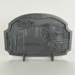 Harley-Davidson HOG 2016 Collector Metal Plaque with Stand